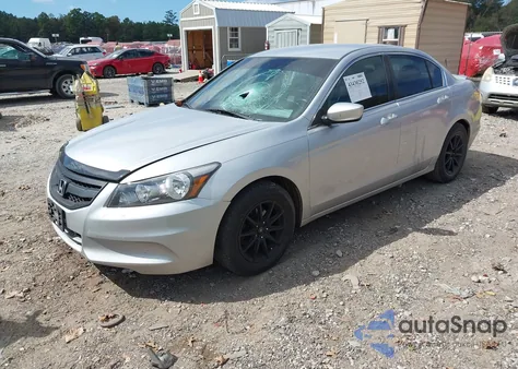2012 Honda Accord 2.4 Se из США, поврежденный, VIN 1HGCP2F68CA017824
